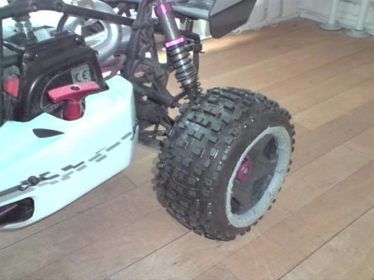 Off-Roader HPI Baja 5B - lækre bagdæk... pengene værd! billede 3