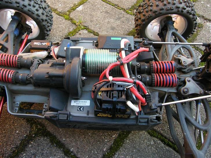 Off-Roader Traxxas E-Revo Brushless (tidligere bil, er Solgt) billede 4