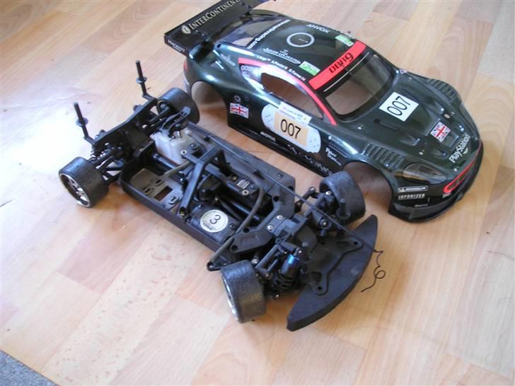 Bil Aston Martin (SOLGT) billede 9