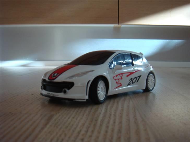 Bil Race-tin car - Bilen set skråt forfra billede 1