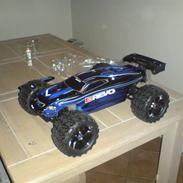 Bil Traxxas E-revo    SOLGT