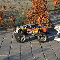 Off-Roader Traxxas T-MAXX 3,3