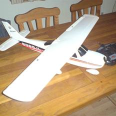 Fly Cessna 182 SkyLane RTF EP