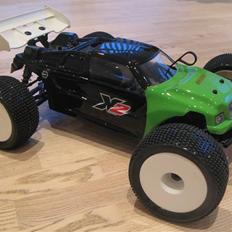 Truck Hong nor X2-CRT