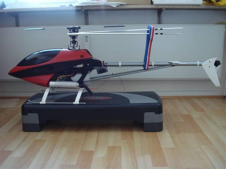 Helikopter Raptor 50 Titan *BYTTET* billede 2