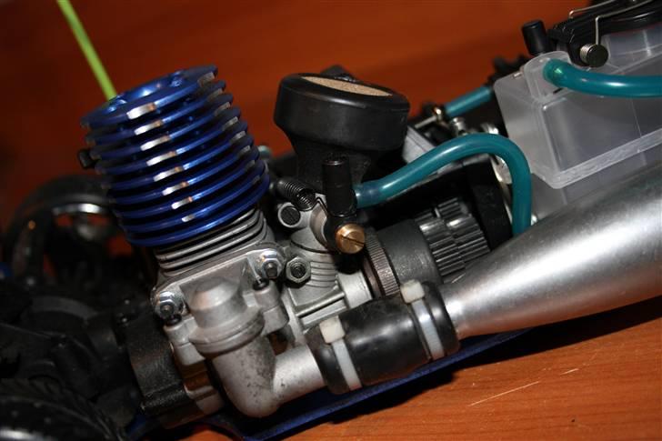 Bil Kyosho FW-05 billede 4