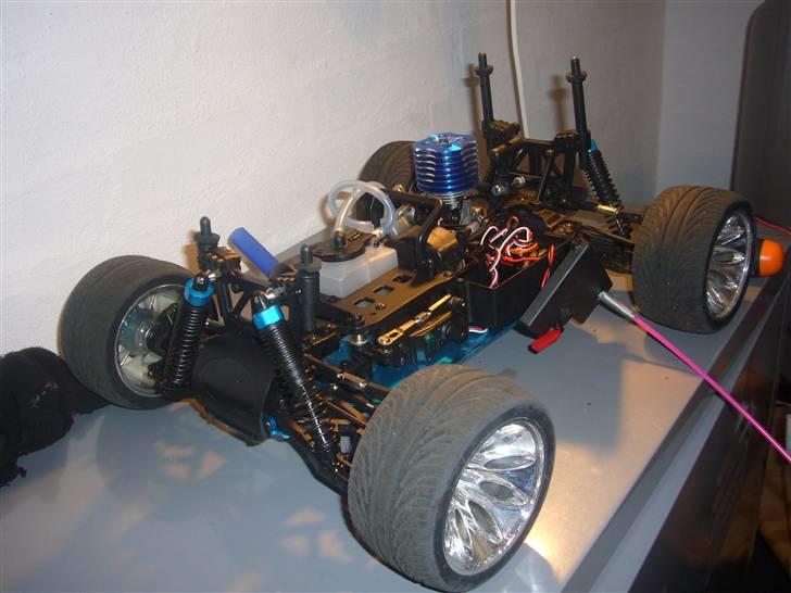 Off-Roader truggy cheetah SOLGT - med onroad ser den lidt slidt og kedelig ud. billede 17