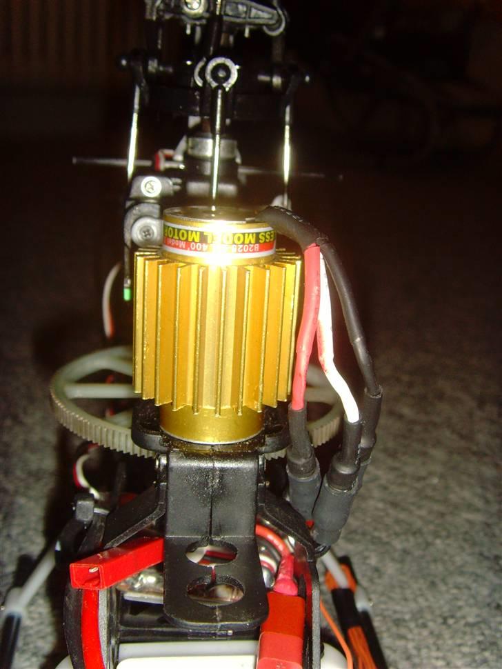 Helikopter ESky Honey Bee King 2 6ch billede 7