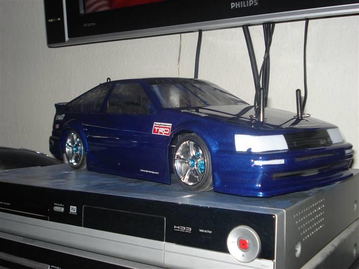 Bil hbx - det er en toyota corolla billede 5