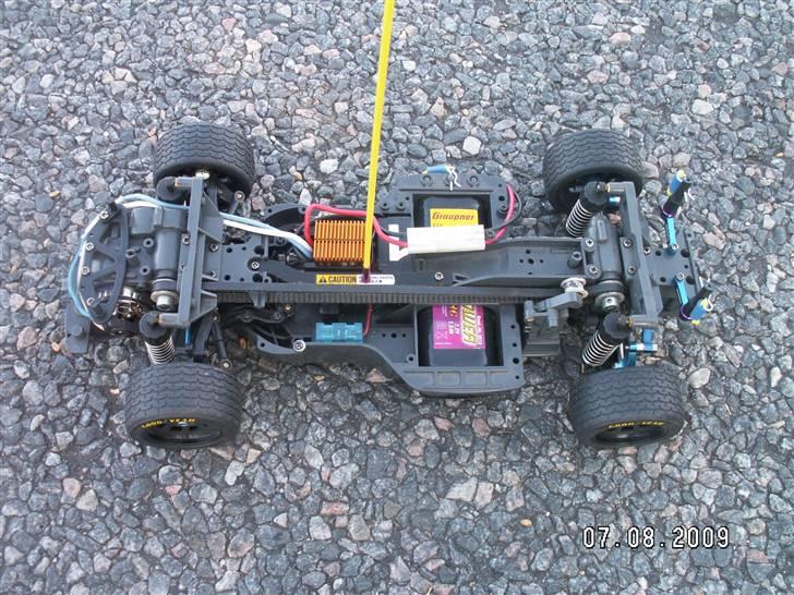 Bil Tamiya TA-03F Ford Fusion - Tamiya TA-03F Ford Fusion Matt Kenseth 17 (16) vs. Original 1:24 Nascar 17 Matt Kenseth Model billede 19