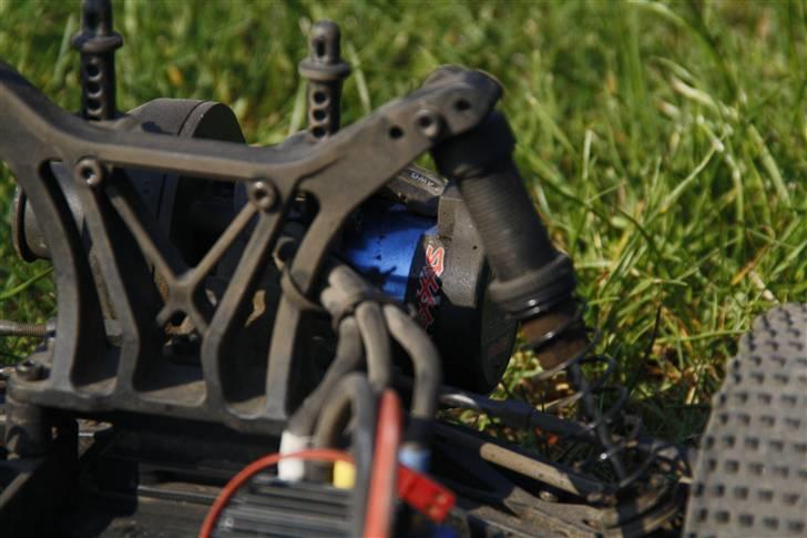 Truck E-Firestorm 10T-BL billede 5