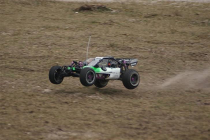 Off-Roader HPI Baja 5B - I luften:) billede 9
