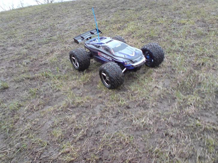 Bil Traxxas E-revo    SOLGT billede 7