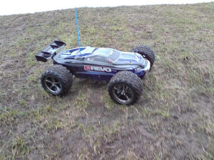 Bil Traxxas E-revo    SOLGT billede 8