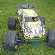 Off-Roader Traxxas Revo 3.3