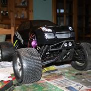 Off-Roader HPI savage x 4,6 SOLGT