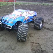 Off-Roader Thunder Tiger MTA4