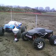 Off-Roader Thunder Tiger MTA4