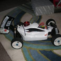 Buggy team associated RC8 FT