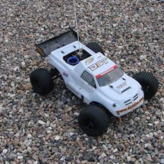 Off-Roader kyosho DST