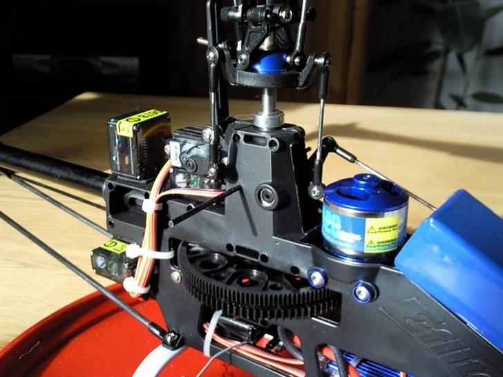 Helikopter E-flite Blade 400 3D billede 8