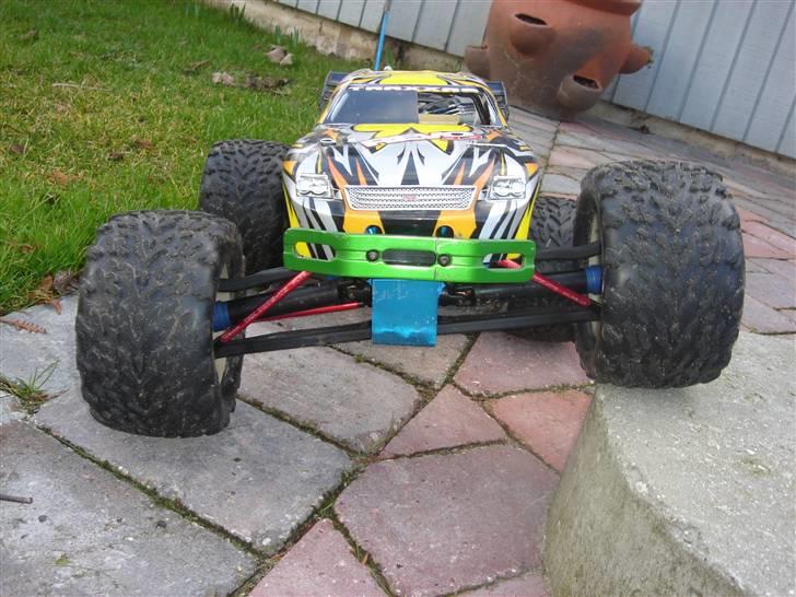 Off-Roader Traxxas Revo 3.3 billede 2