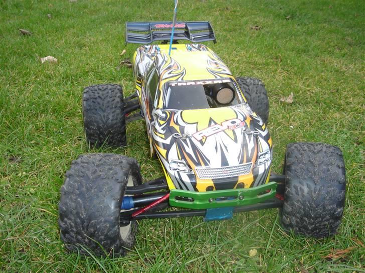 Off-Roader Traxxas Revo 3.3 billede 4