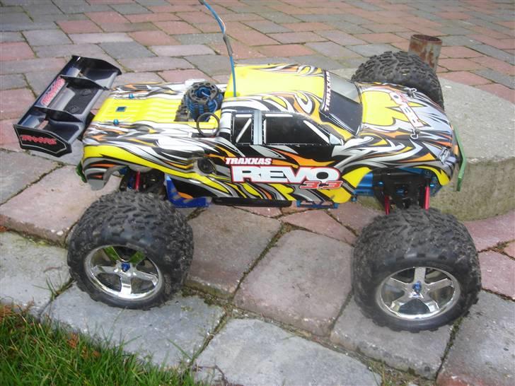 Off-Roader Traxxas Revo 3.3 billede 9