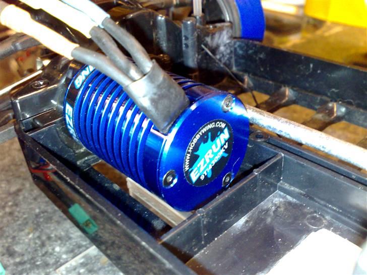 Bil Brushless HBX CoolFire  - Ny 9T Brushless motor, meget nem at install passer 100 % i orginal karosse billede 17