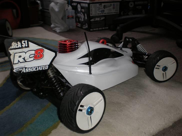 Buggy team associated RC8 FT billede 2