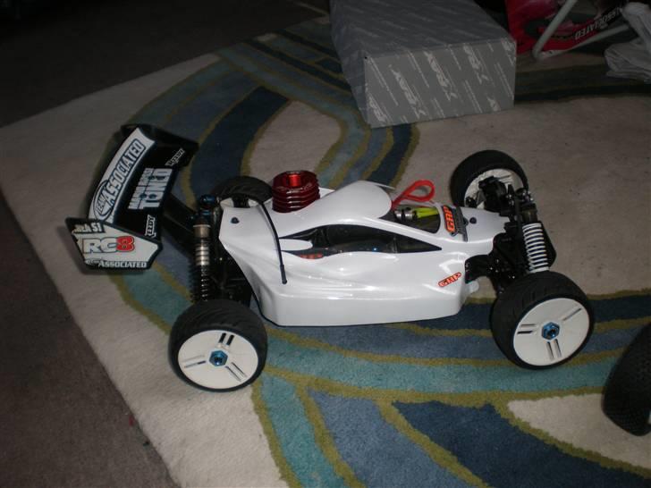 Buggy team associated RC8 FT billede 3