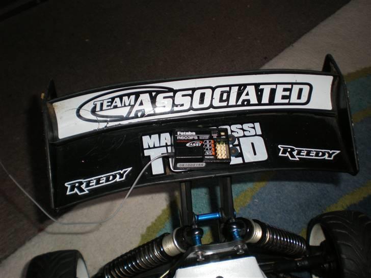 Buggy team associated RC8 FT billede 5