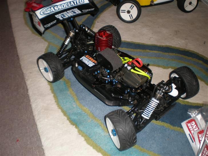 Buggy team associated RC8 FT billede 12