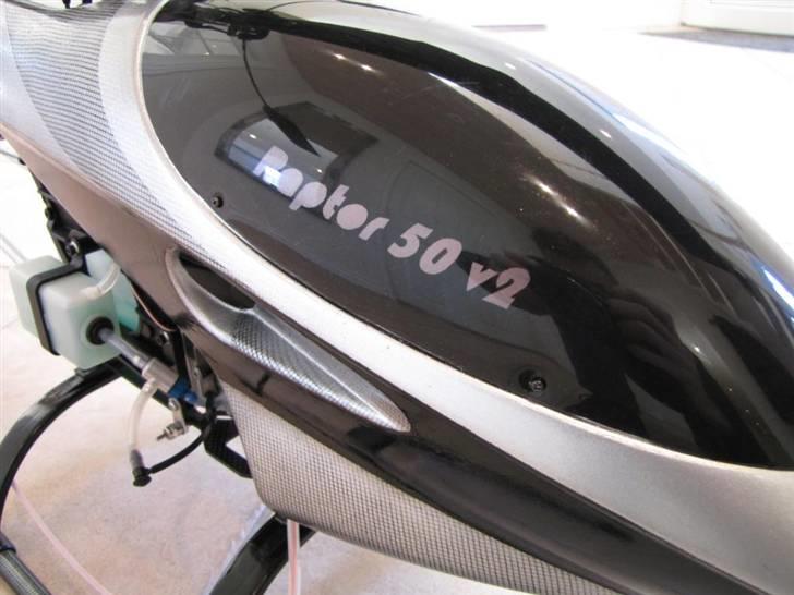 Helikopter Raptor 50 v2 (SOLGT) billede 2