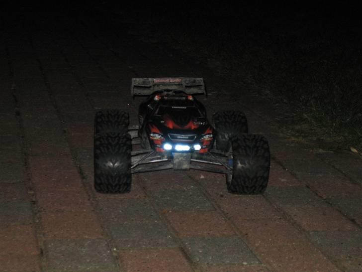 Off-Roader Traxxas E-Revo Brushless (tidligere bil, er Solgt) billede 7