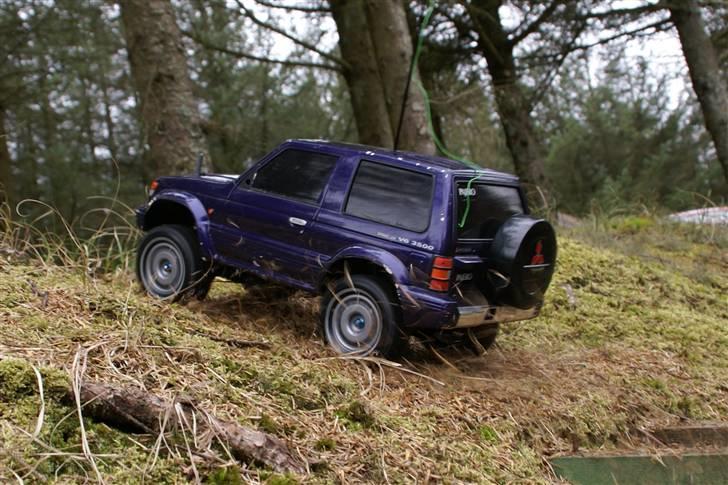 Bil Mitsubishi Pajero Tamiya billede 11