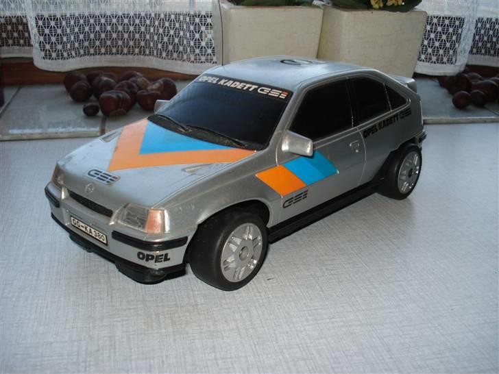Bil NIKKO OPEL KADETT GSI billede 2