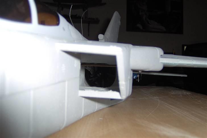 Fly Kyosho Panavia Tornado - Indsugningen. billede 13