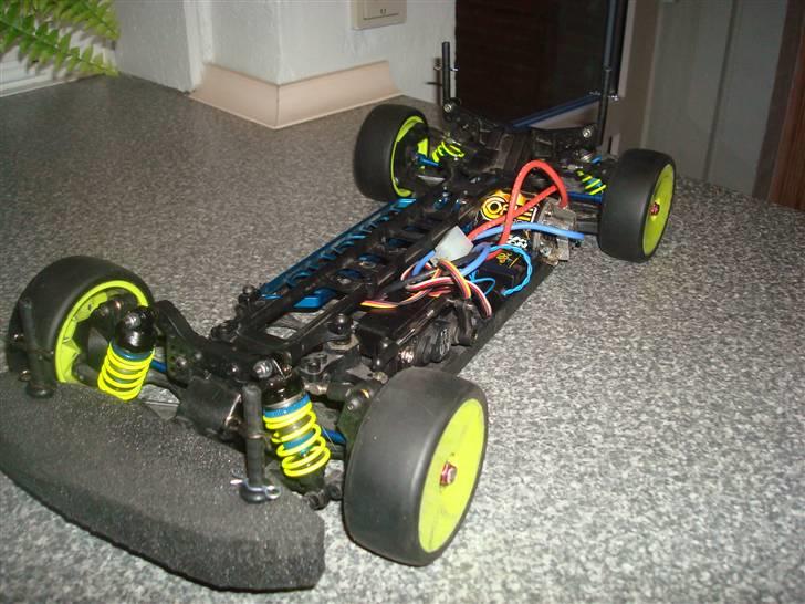 Bil Yokomo MR-4BC Special billede 6