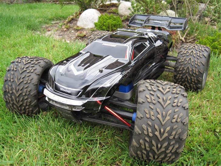 Truck E-Revo Brushless Edition billede 1