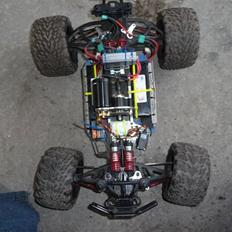 Off-Roader e-revo/gorillamax solgt