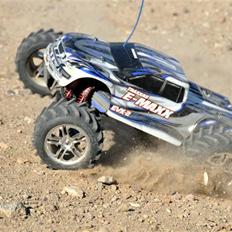 Truck E-Maxx Mamba Monster.!