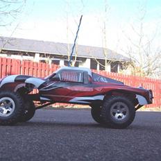 Off-Roader Traxxas Slash Brushless