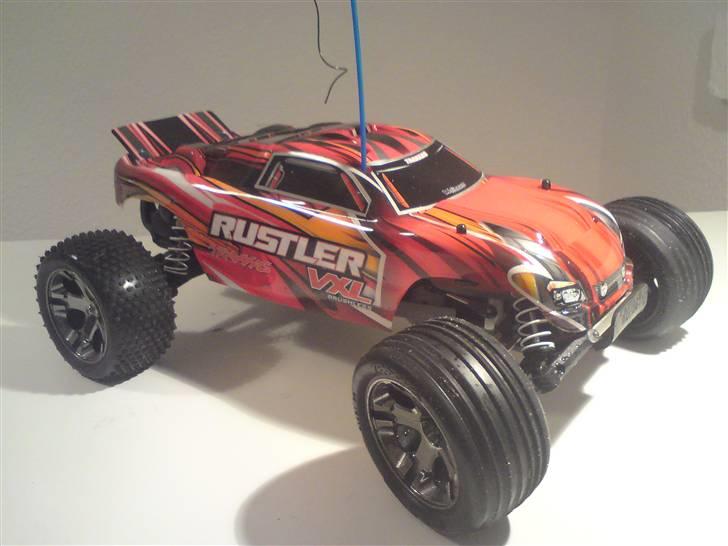 Bil Rustler Vxl billede 1