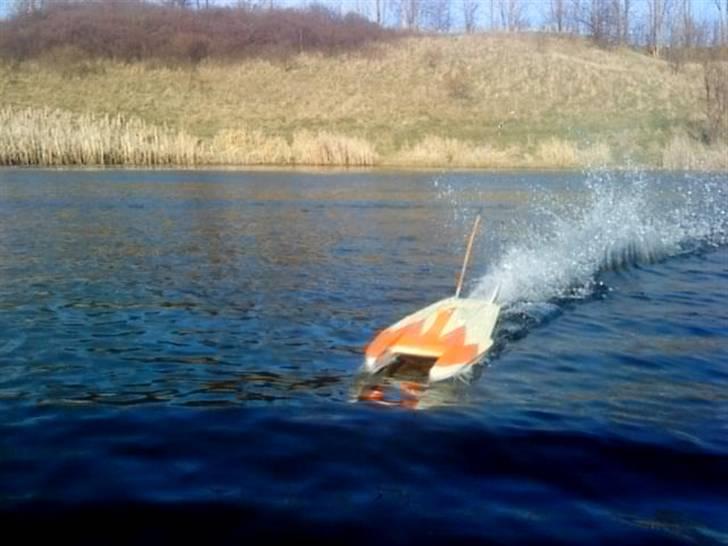 Båd power cat billede 3