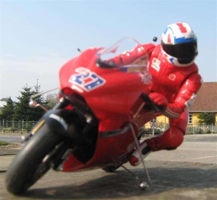 Motorcykel :Ducati Desmosedici billede 4