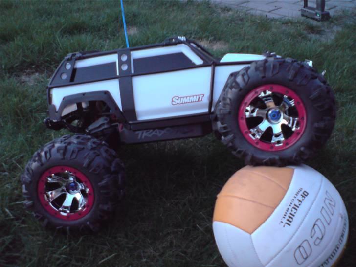 Off-Roader Traxxas Summit billede 2