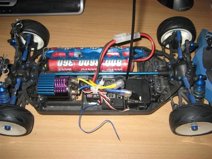 Bil Team Associated TC3 Solgt billede 9