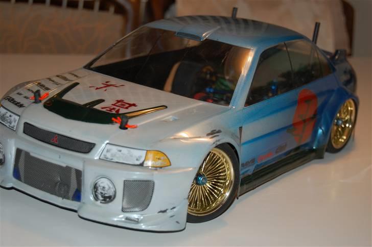 Bil Yokomo MR4TC BD billede 7