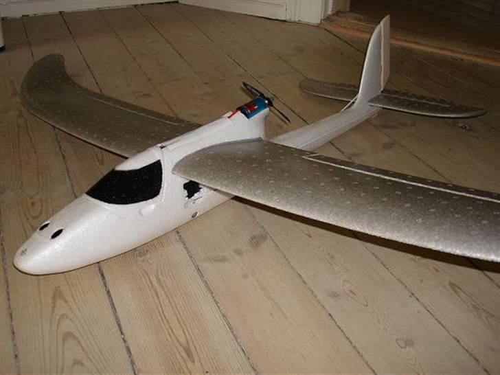 Fly EasyStar billede 1